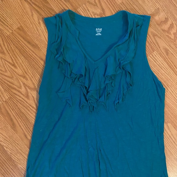 Emerald colored Ana blouse - Picture 1 of 3